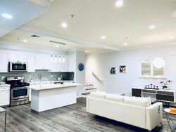  N Michigan Ave Apt 1