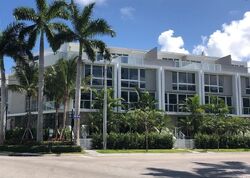  E Bay Harbor Dr