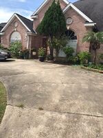  Oakmont Dr