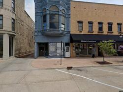  S Main St