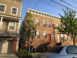  Van Horne St