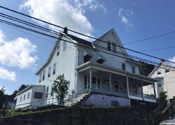  W Phillips St