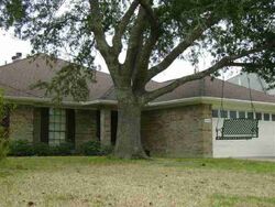  Meadowbrook Dr