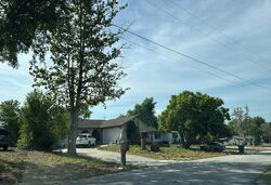  Mentmore Ave