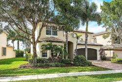  Breezy Oak Way