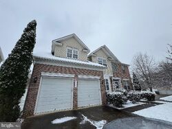  Lantana Dr
