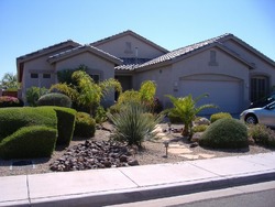  W Saddlehorn Rd
