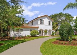  Fernwood Dr