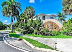  Gables Blvd