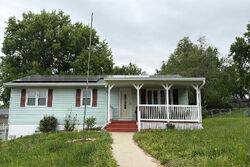  Jennifer Ln