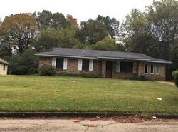  Queen Mary Ln