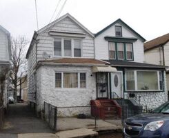  126th St