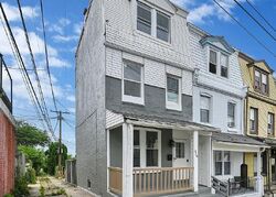  S 17th St