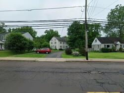  E Walnut St