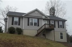  Lakeview Cir