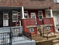  W Luray St