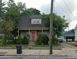  Newport Ave