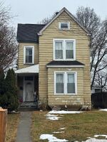  Elliott Ave