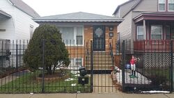  S Claremont Ave