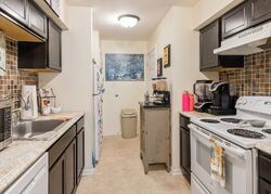  N Glen Cir Apt B