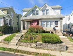  N Fairview Ave
