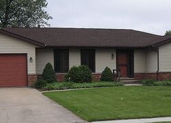  Deerpath Dr