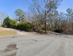  Lakeshore Dr Se