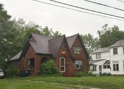  Nichols St