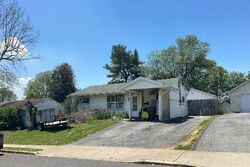  Ellsworth Dr