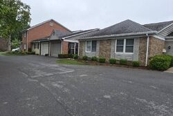  Carriage Dr
