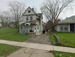  E 130th St