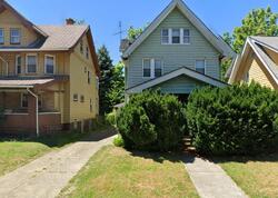  E 118th St