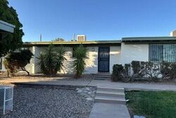  E Desert Spring Dr