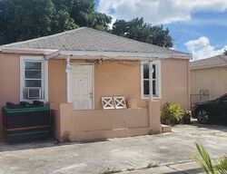  E 10th Ave