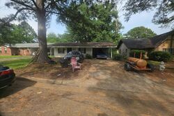 Lake Glen Dr