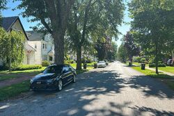 W Johnson St