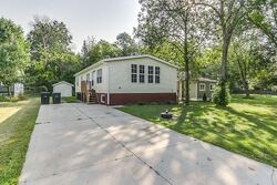  Shorewood Dr