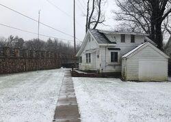  N Shoreland Pkwy