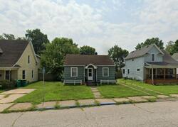  E 3rd St