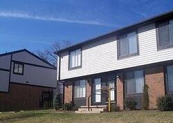  Pinecrest Dr Apt B2