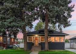  19th Ave S