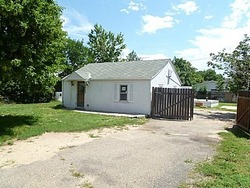  E 63rd Pl