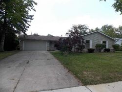  Sanford Ln