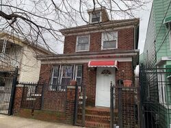  Gleason Ave