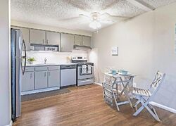  S Parker Rd Apt 323