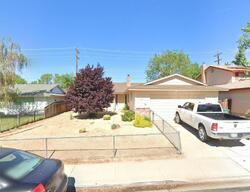  Meadowlands Dr