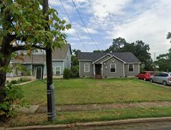  Colonial Ave