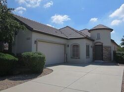  W Desert Hills Dr