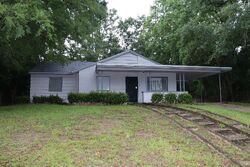  Seabreeze Rd N