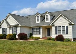  Dickinson Dr